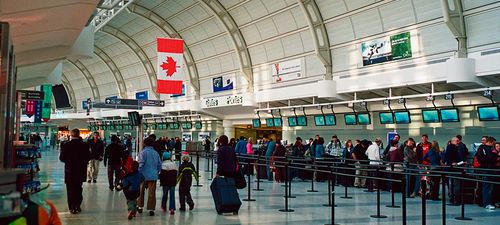 #上新#Virtono ：加拿大蒙特利尔和日本东京机房（加拿大蒙特利尔国际机场）
