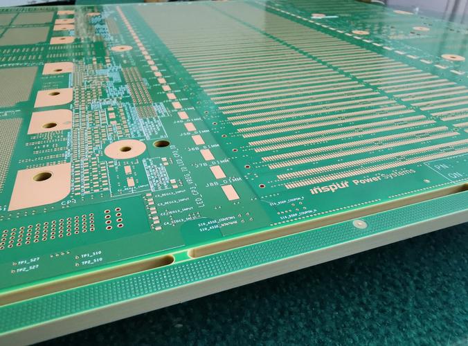 服务器pcb跟消费级pcb有什么区别