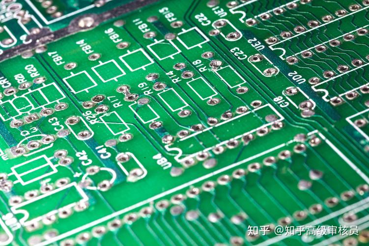 服务器pcb跟消费级pcb有什么区别