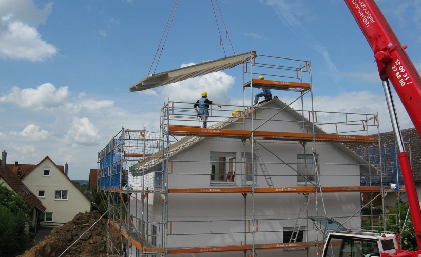 西安南郊网站建设服务，如何选择合适的创建设备？